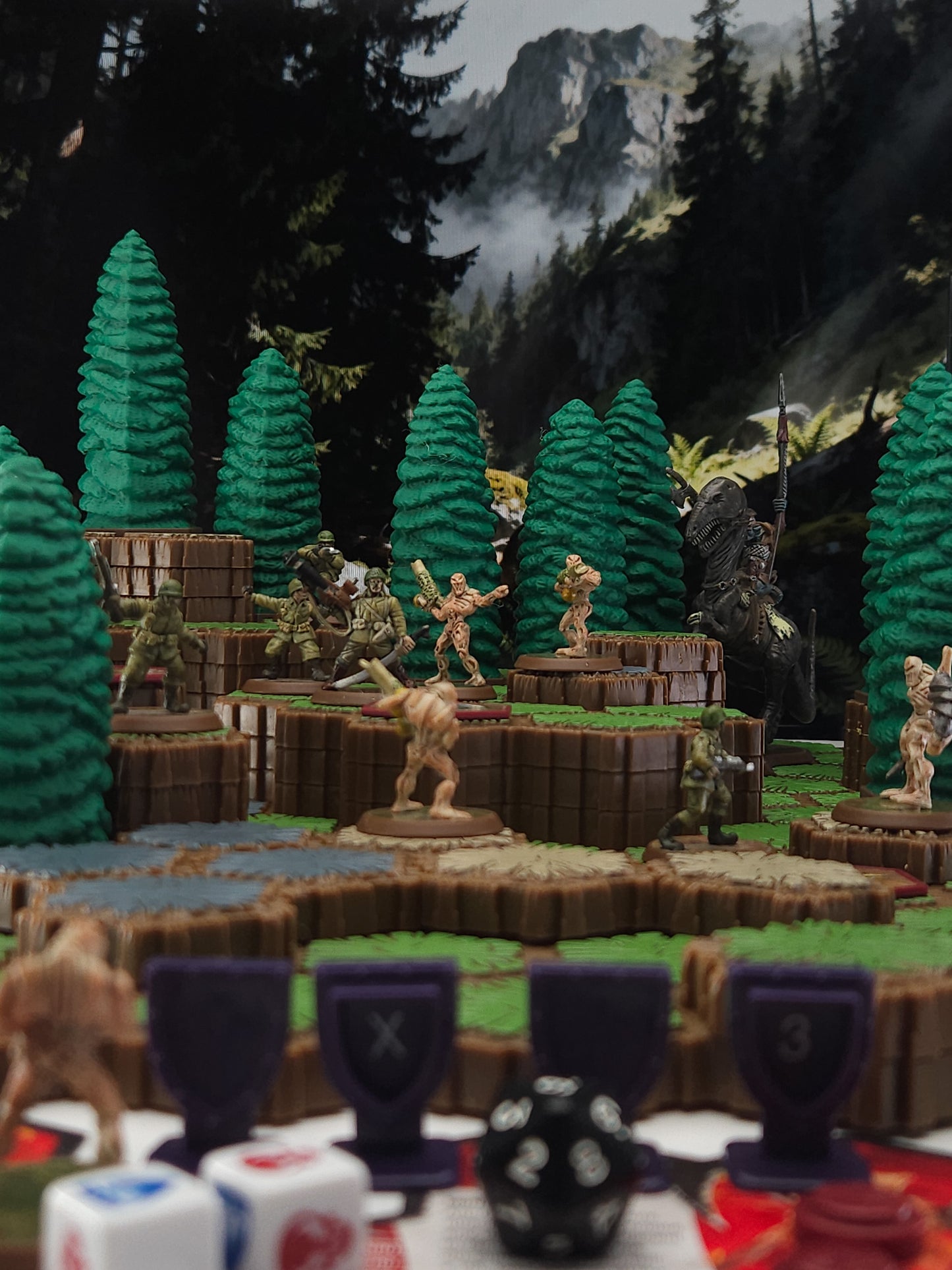 Forgotten Forest - Expansive Pine Thicket (Set of 30)